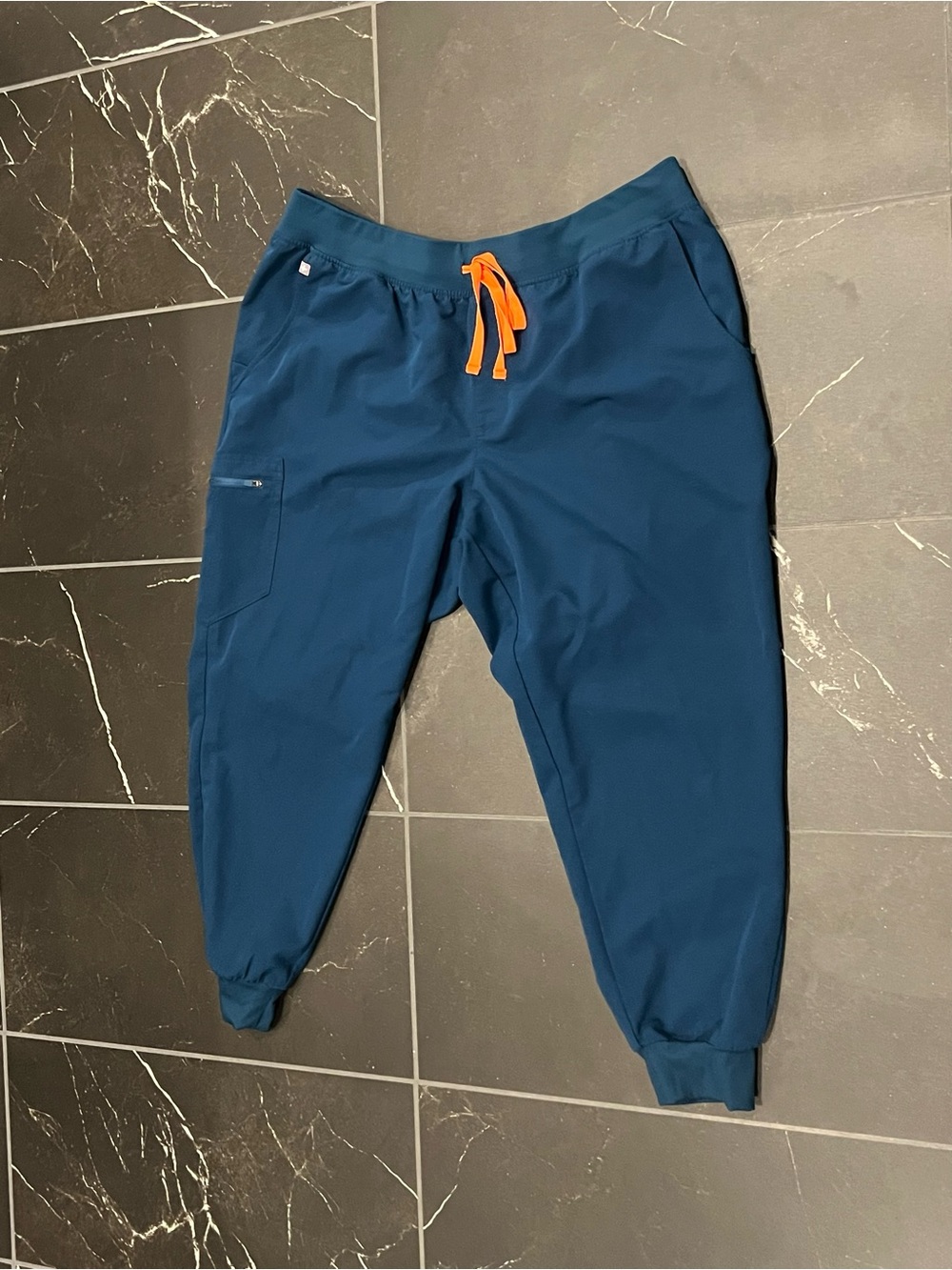 FIGS Zamora Joggers in Deep Reef 3X